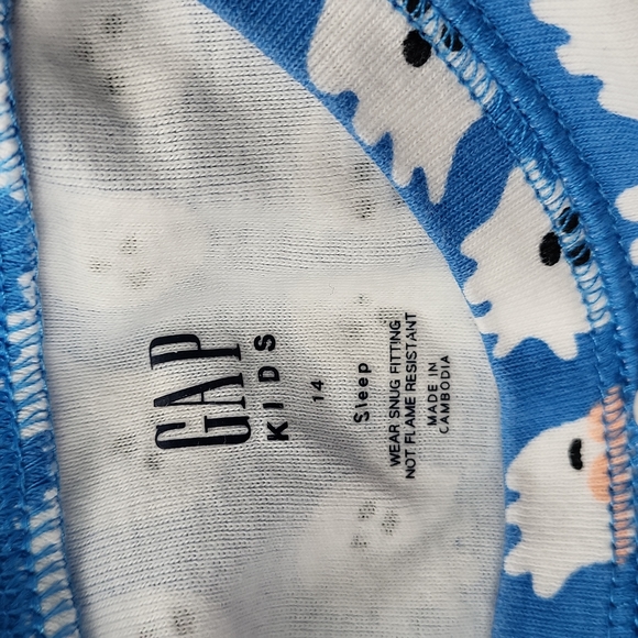 Brand New Ghost Pajama set. - Picture 2 of 5